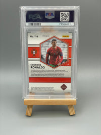 Thumbnail for Fussball -  Panini 2021 / 22 - Mosaic Fifa - Ronaldo Red Mosaic PSA 10